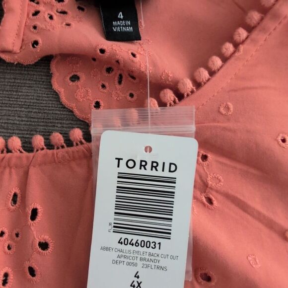 Women's Torrid Coral Top NWT Embroidery Back opening 4X - Picture 2 of 4